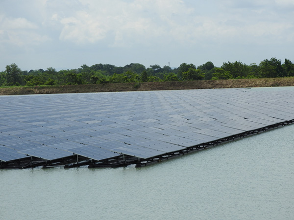 Floating solar panel installed in the reservoir inside FETL’s Kabin Buri plant