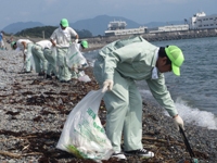 千本浜海岸清掃