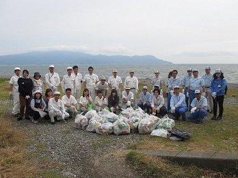 千本浜海岸清掃活動画像２