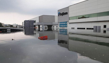 浸水したタイ王国の工場